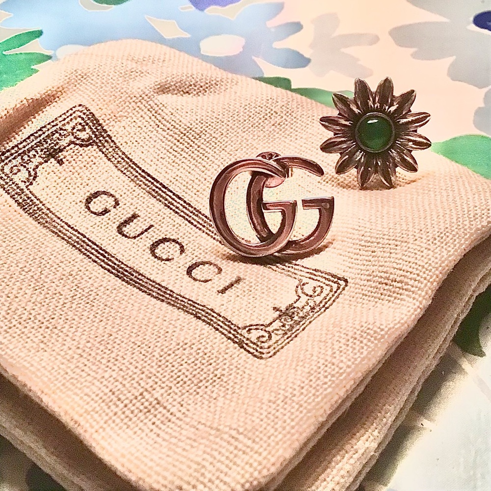 Gucci Asymmetrical .925 Flower Earrings